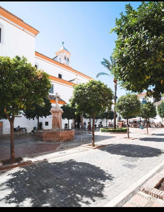 Apartamento Plaza De Los Naranjos 马尔韦利亚 外观 照片