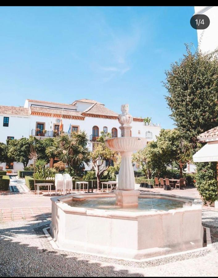 Apartamento Plaza De Los Naranjos 马尔韦利亚 外观 照片
